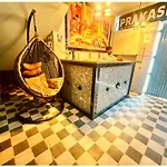 Hotel Prakash Guest House ! Varanasi ! Fully-Air-Conditioned Hotel At Prime Location With Off Site Parking Availability, Near Kashi Vishwanath Temple, And Ganga Ghat